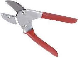 Anvil pruner or shears